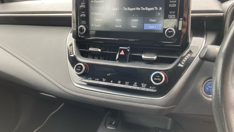 Toyota Corolla 1.8 VVT-i Hybrid Icon Tech 5dr CVT Hybrid Estate